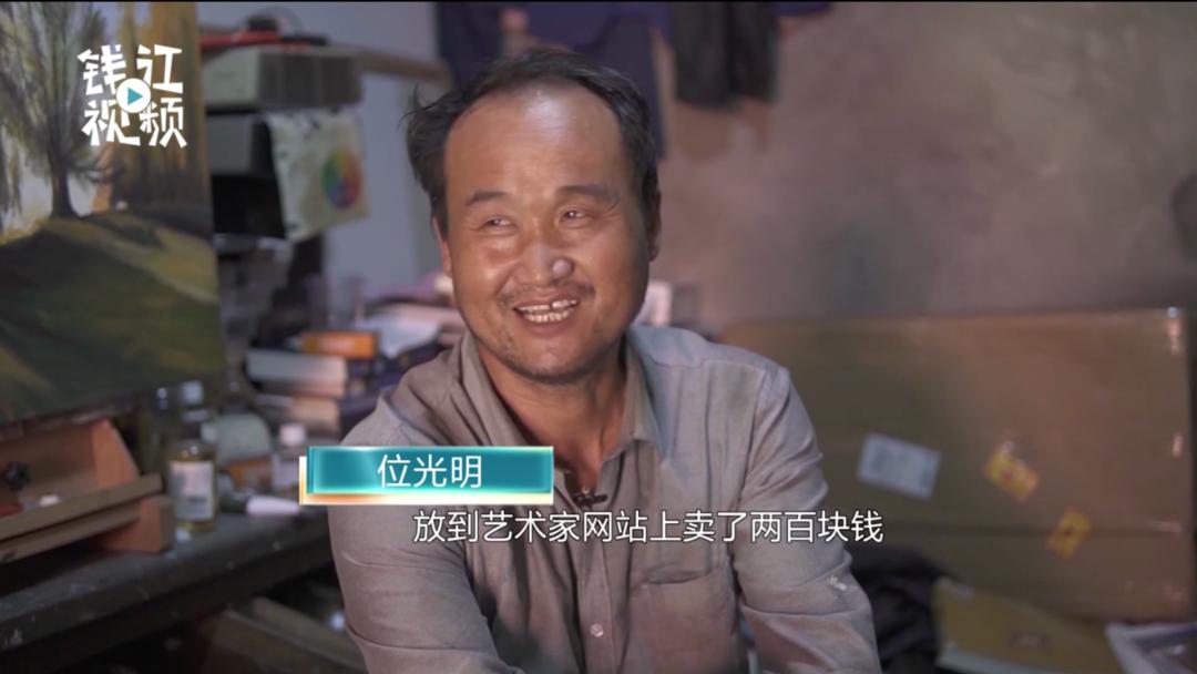 DƬ